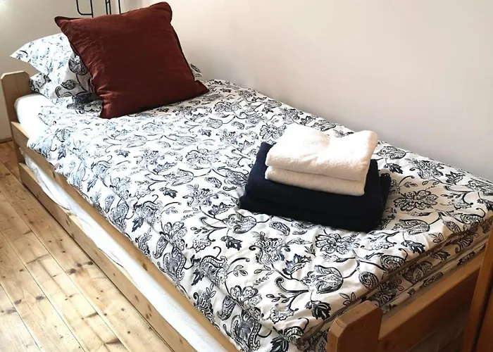 Izba V Modrom Dome *